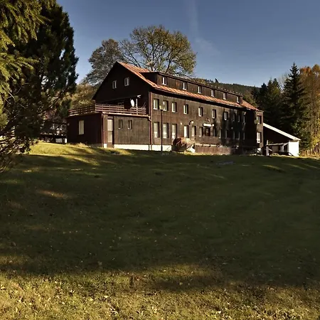 Myslivna 3*